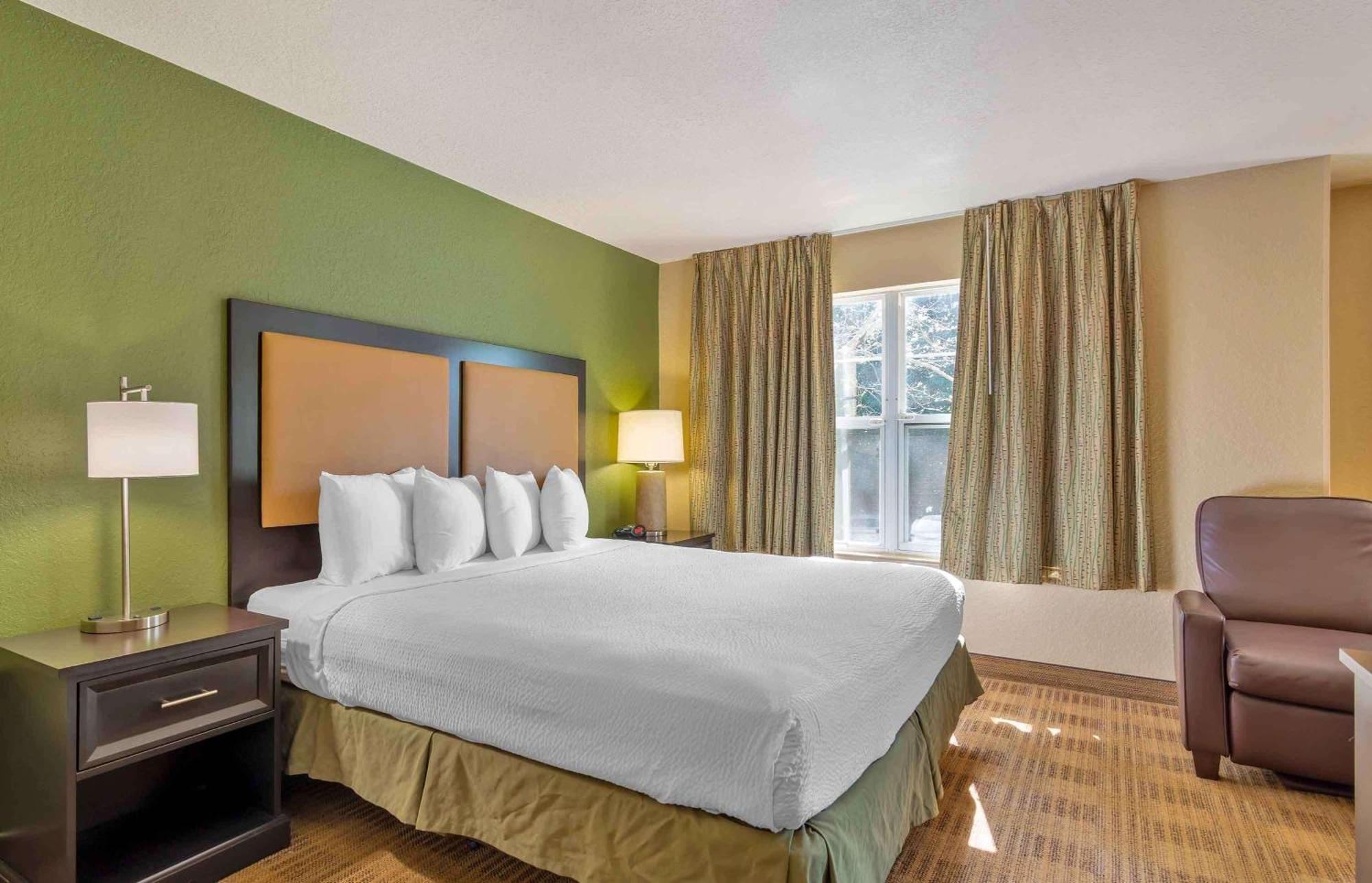 Extended Stay America Select Suites - Orlando - Maitland - Summit Tower Blvd Altamonte Springs Exterior foto